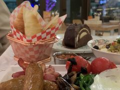 -Dough&Joe团憩(瑞虹天地月亮湾店)