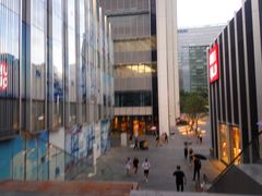 -优衣库(深圳万象天地旗舰店)