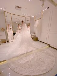 点击看大图 -GRACE KELLY婚纱与礼服(北京店)
