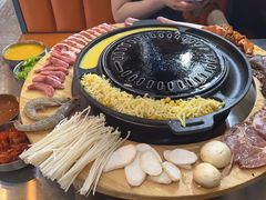 -胡悦里韩式烤肉(芝罘万达广场店)