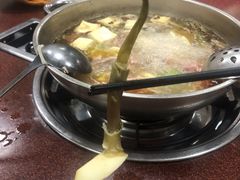 -冒牌富源酸菜猪脚火锅(沐春园店)