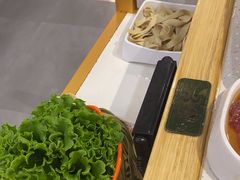 -浪里寻·臻牛养生牛肉火锅(方圆荟店)