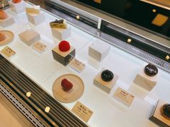 -Fridi Patisserie Cafe