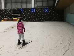 -乔波室内滑雪场