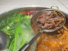 -牛人日志·鲜牛肉骨汤火锅(万科里瑧店)