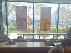 -麦当劳(田林好又多店)
