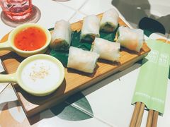 -越弥越南传统美食馆