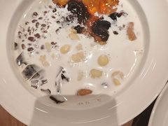 -RUXU入续糖水铺与包(卓悦中心店)