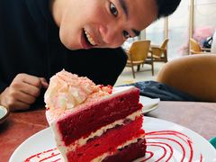 红丝绒蛋糕-城市露台景观餐厅(淮海路店)