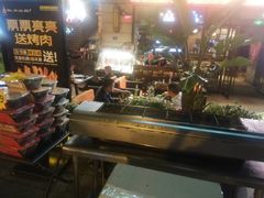 -何师烧烤·香辣蟹·川菜·30年老品牌(太古里旗舰店)