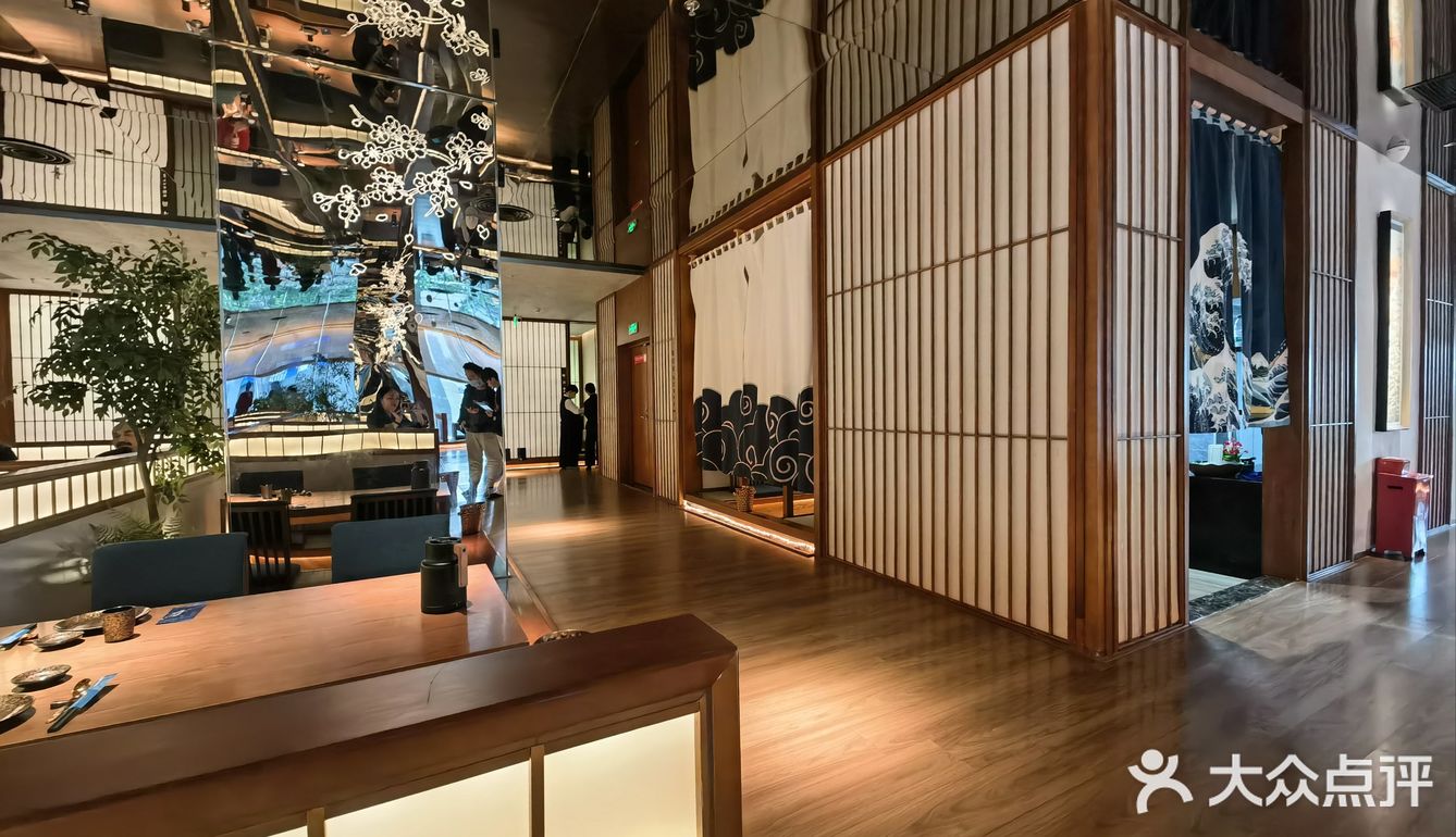 一口吃下春天｜268元深海鳌虾自助❗