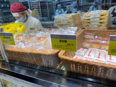 面包甜点陈列柜-鲍师傅糕点(春熙路店)