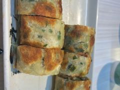 葱饼卷牛肉-台北楚楚园馅饼粥(虹桥南丰城店)