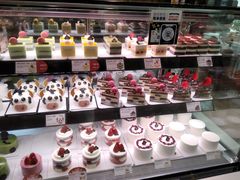 -巴黎贝甜(大宁国际商业广场店)