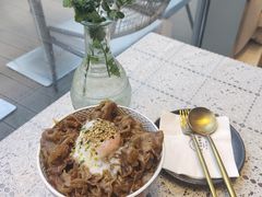 肥牛丼饭-Makumo·卷云家庭料理餐厅(美糖广场店)