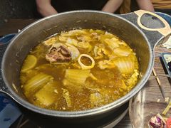 -鼎牛牛炖锅·烤串(温泉路店)