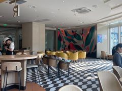 -星巴克臻选(莘庄仲盛店)