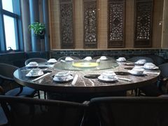 包厢-仄园围炉坊·牛肉火锅·汕头卤水火锅(蛇口店)