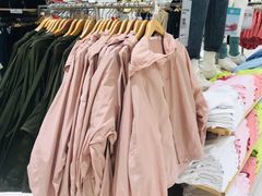 -优衣库(重庆星光时代广场店)