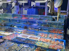 -霞涌市场海鲜摆卖区