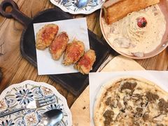 辣上瘾炸鸡翅套餐-I HOLIC艾豪丽披萨(KKone店)