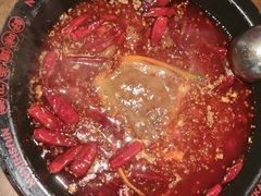 牛油红锅-牛市坎火锅(建设路店)