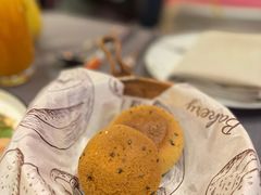 餐前欧式面包-YUE·6·西式融合餐厅(外滩六号店)