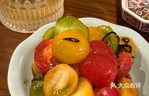 Three-color Cherry Tomatoes