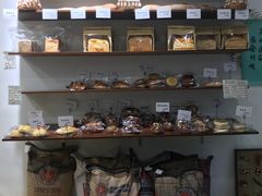 零售区-雀食面包店(钟楼店)