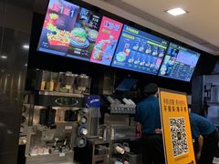 -麦当劳(新华路步步高店)