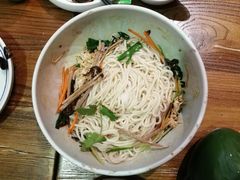 鸡丝凉米线-云海肴·汽锅鸡·云南菜(美罗城店)