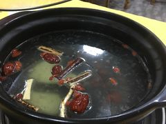 -濠轩阁特色生蚝火锅(水湾路店)