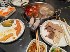 -魁牛·潮汕牛肉自助火锅(沈辽路万达店)