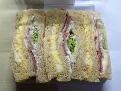 蔬菜培根蛋沙拉三明治-盒马鲜生(王府广场店)