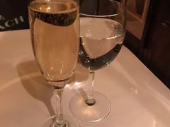 香槟-Keens Steakhouse