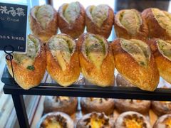 -Dough&Joe团憩(瑞虹天地月亮湾店)