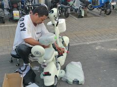 -爱玛电动车