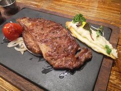 菲力牛排-1886德国汽车餐厅(外滩十六铺码头店)