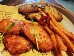 -HIGH FIVE哈福手工汉堡(桂林路店)