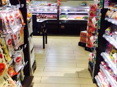 -哈尔信食品超市(世纪花园店)