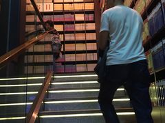 -新华书店(新街口旗舰店)