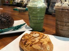 -星巴克(济宁万达广场店)