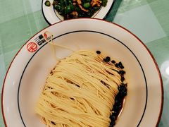 辣椒炒肉干拌面-刘氏三和面馆