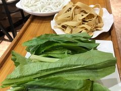 -鲜呦蒸汽石锅鱼(北辰路店)