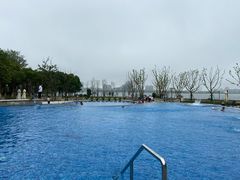 -上海滴水湖皇冠假日酒店