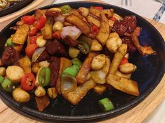 铁板杏鲍菇牛肉粒-北李妈妈菜·海肠捞饭(开发区万达店)