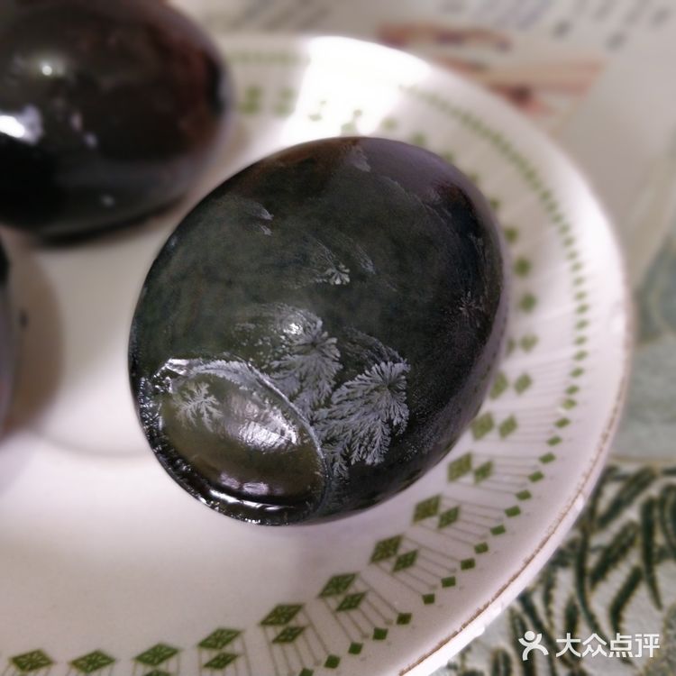 凉拌皮蛋，炎炎夏日里的开胃小菜