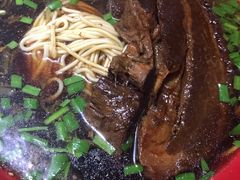 -小龙大肉面馆