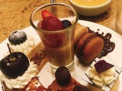 -松山湖凯悦酒店·Café自助餐厅·周末火舞秀表演