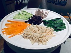 鸡丝凉米线-云海肴·汽锅鸡·云南菜(高德置地店)